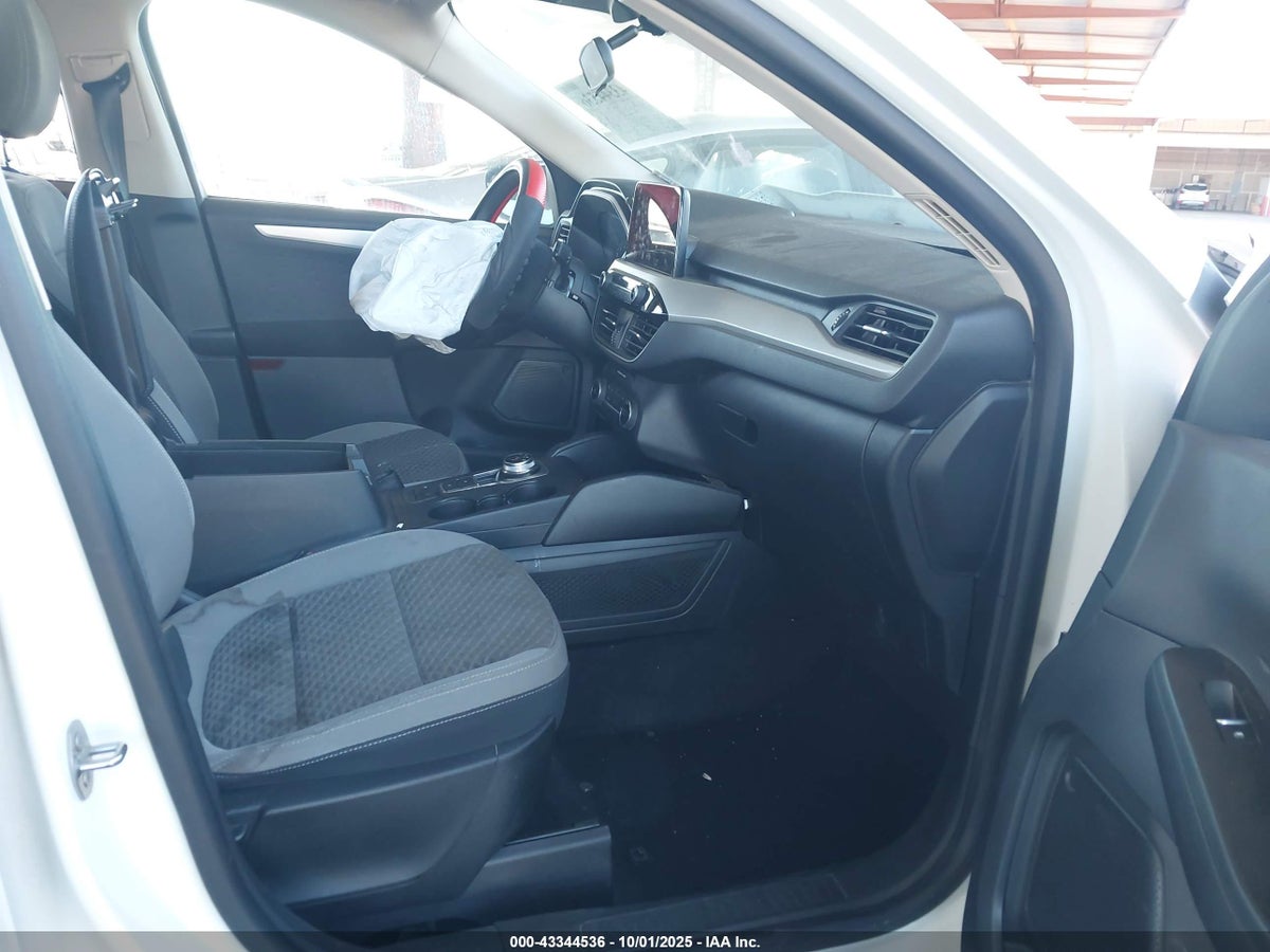 2020 FORD ESCAPE SE — снимка 5