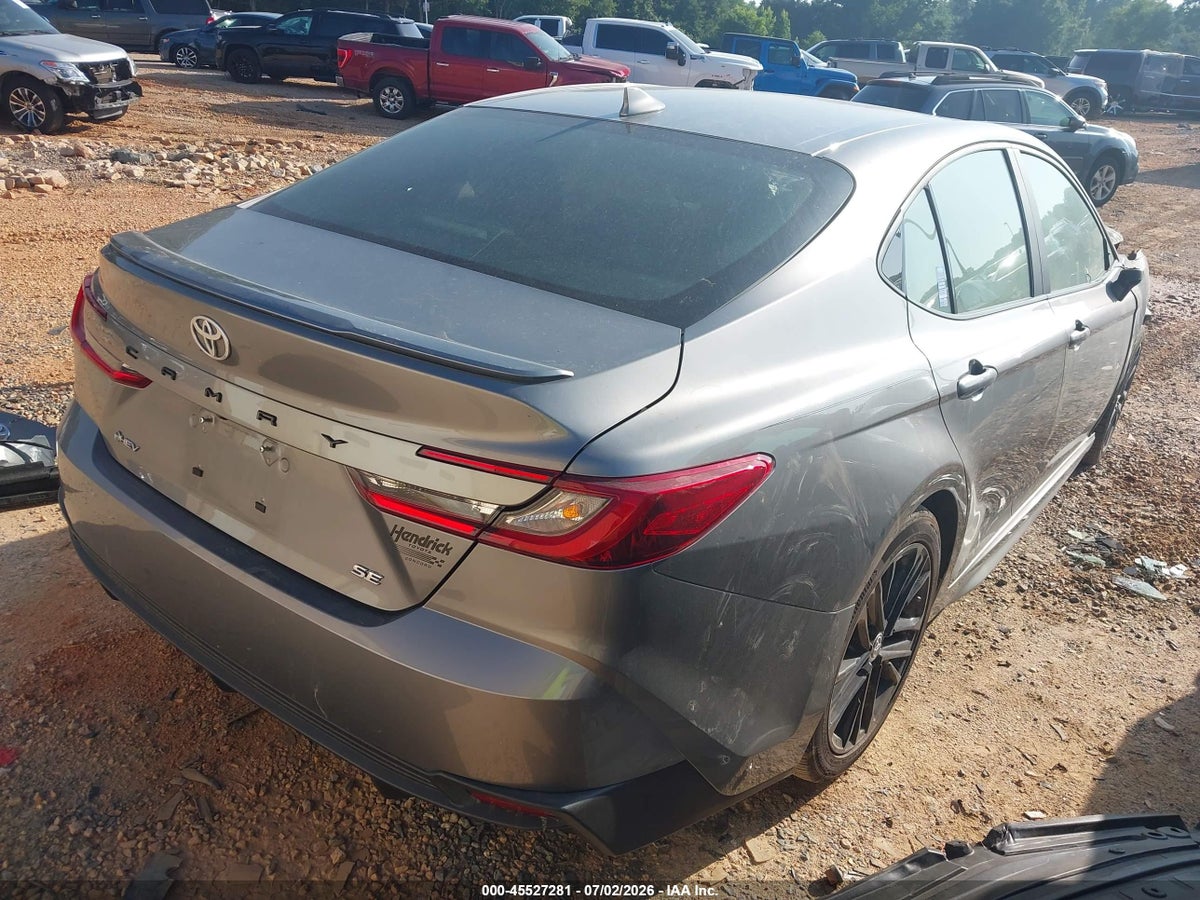 2025 TOYOTA CAMRY SE — снимка 4