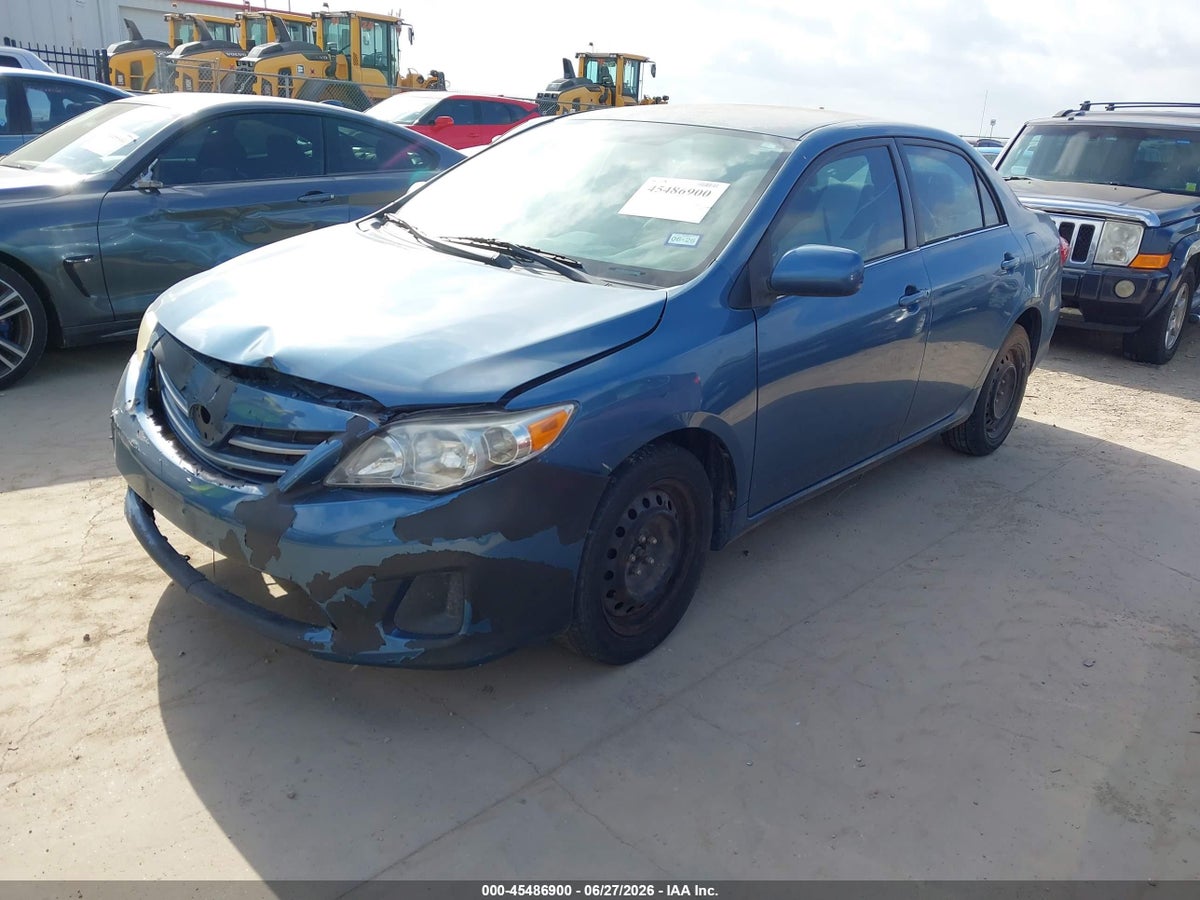 2013 TOYOTA COROLLA LE — снимка 2