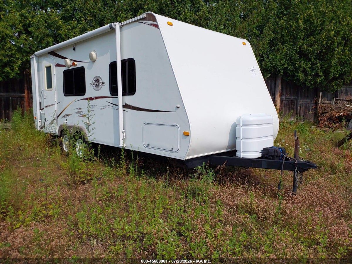 2010 FOREST RIVER SURVEYOR SV230