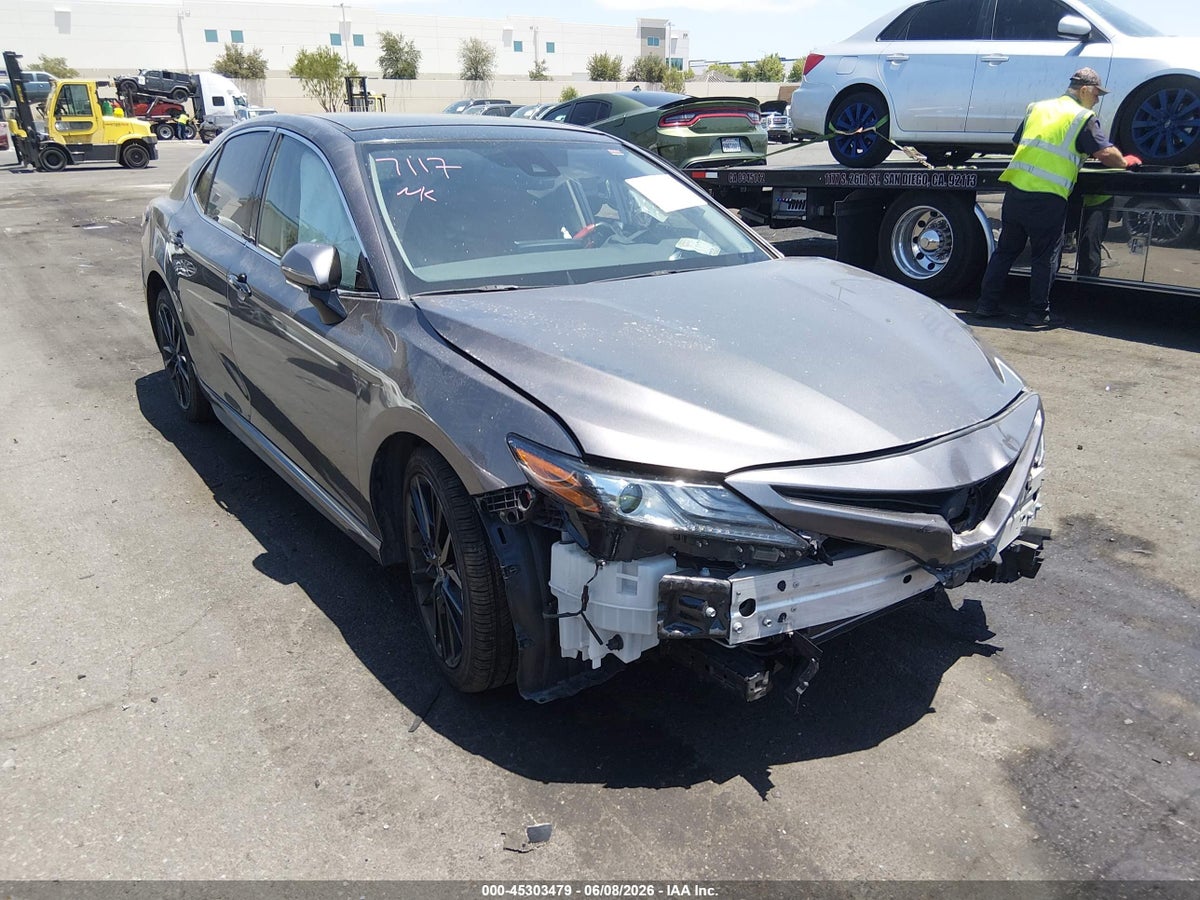 2024 TOYOTA CAMRY XSE
