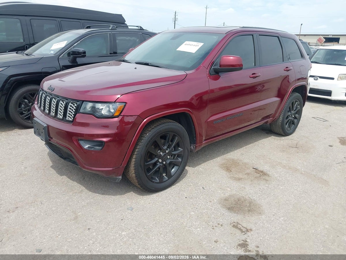 2017 JEEP GRAND CHEROKEE ALTITUDE 4X2 — снимка 2