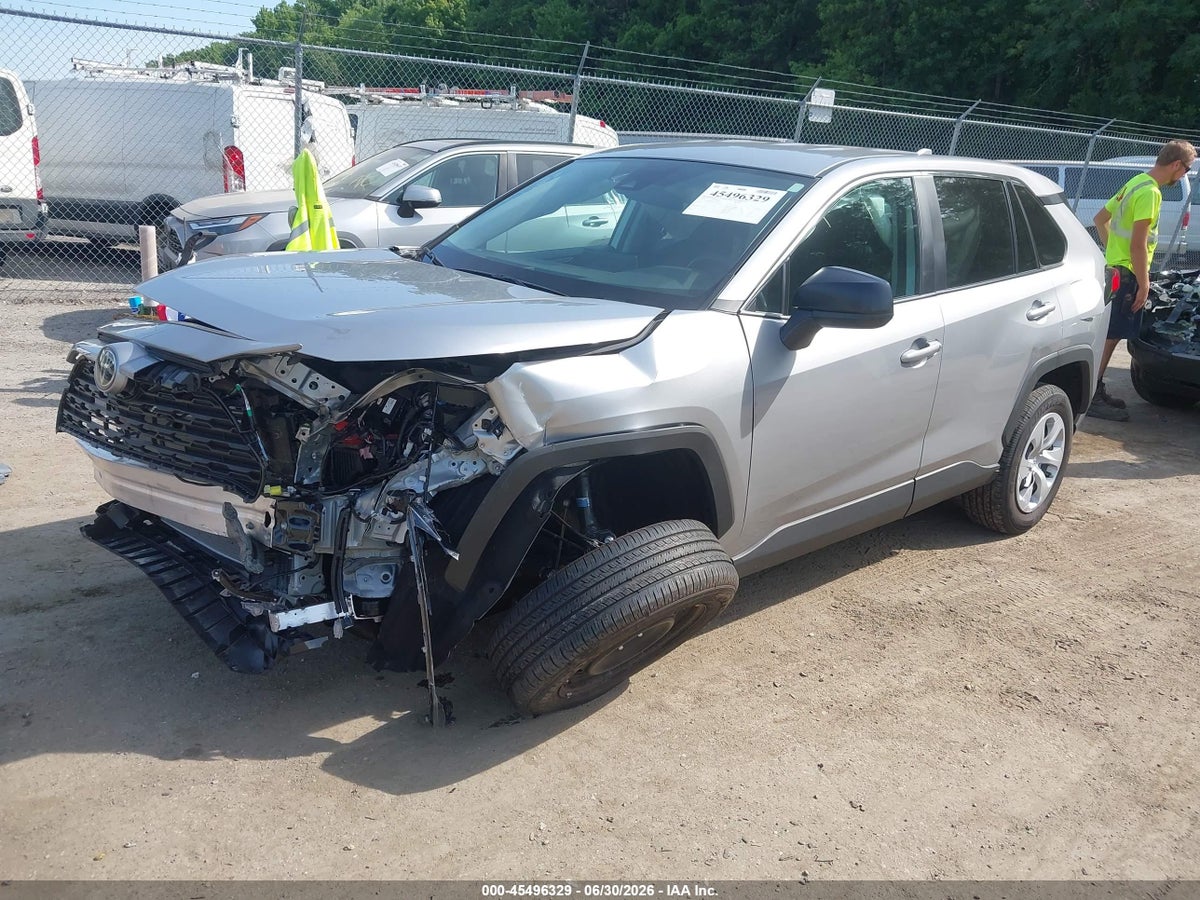 2025 TOYOTA RAV4 LE — снимка 2