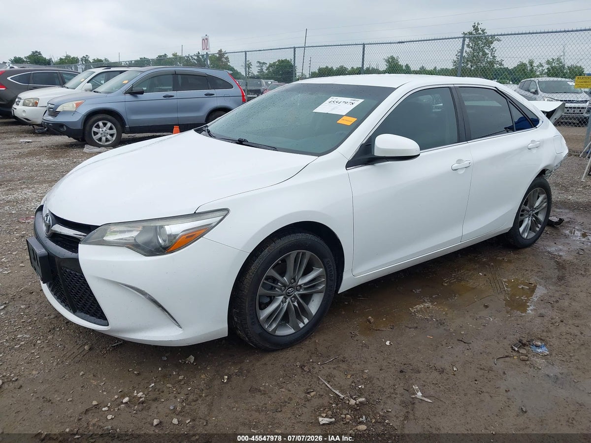 2017 TOYOTA CAMRY SE — снимка 2