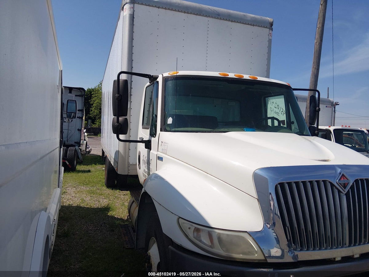 2013 INTERNATIONAL 4000 4300