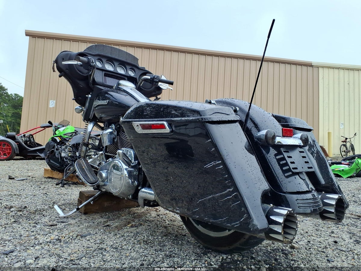 2023 HARLEY-DAVIDSON FLHX — снимка 3