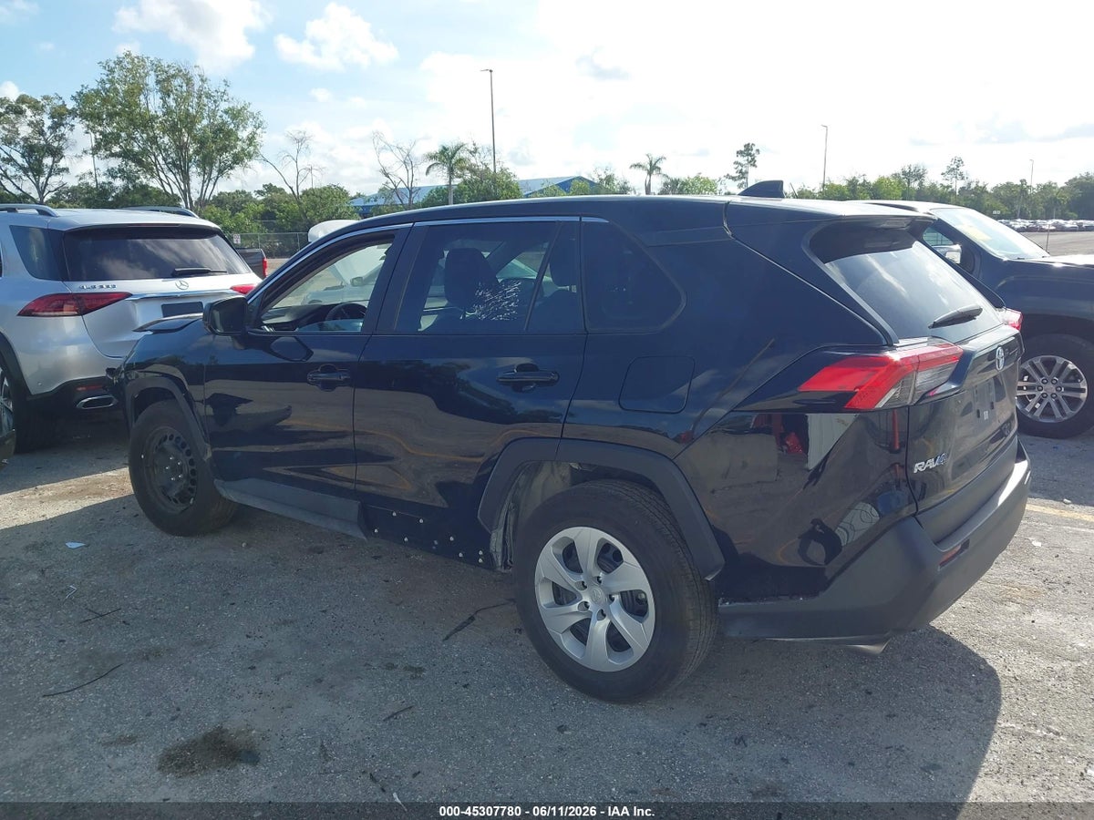 2025 TOYOTA RAV4 LE — снимка 3