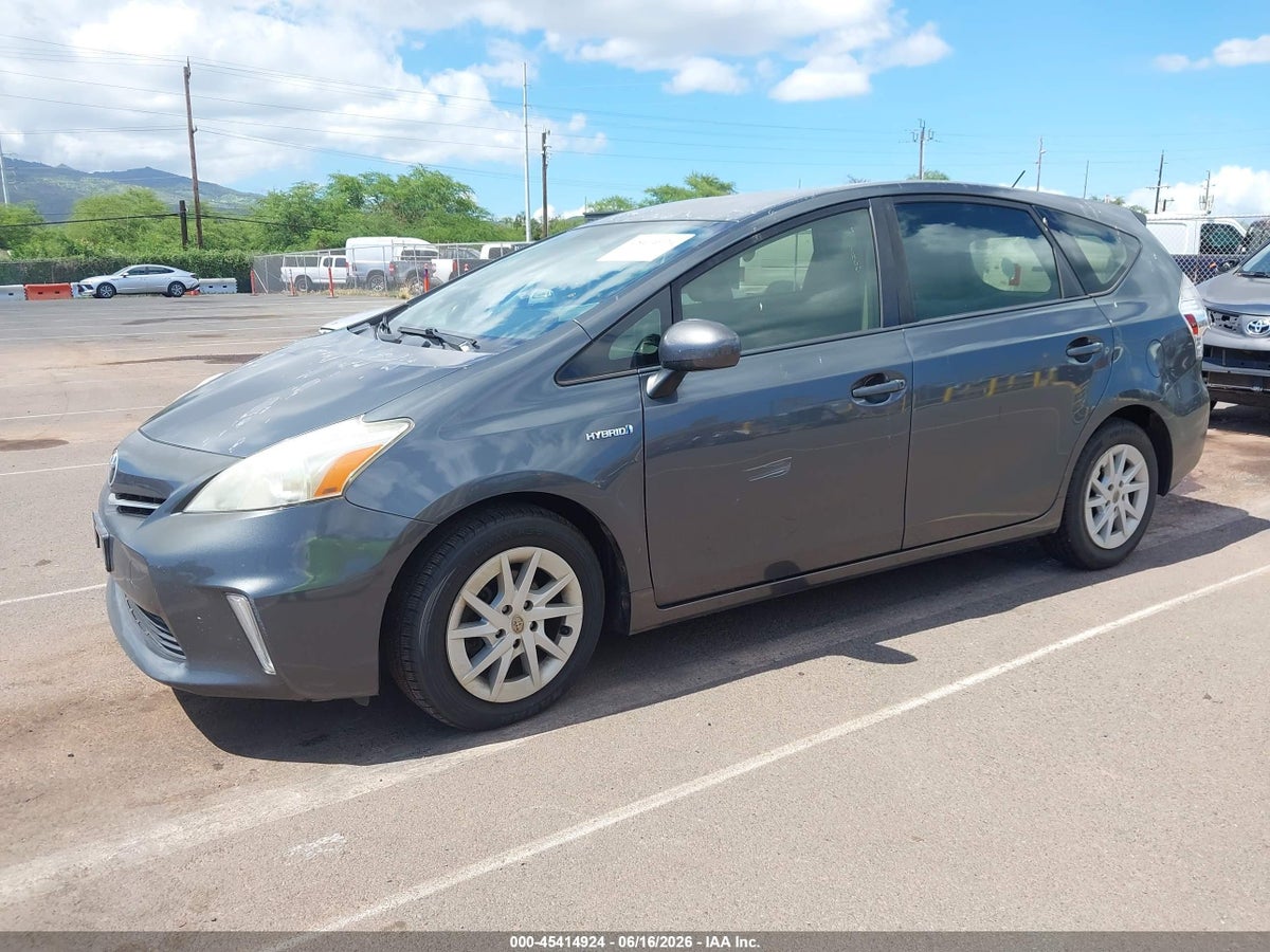 2013 TOYOTA PRIUS V FIVE/THREE/TWO — снимка 2