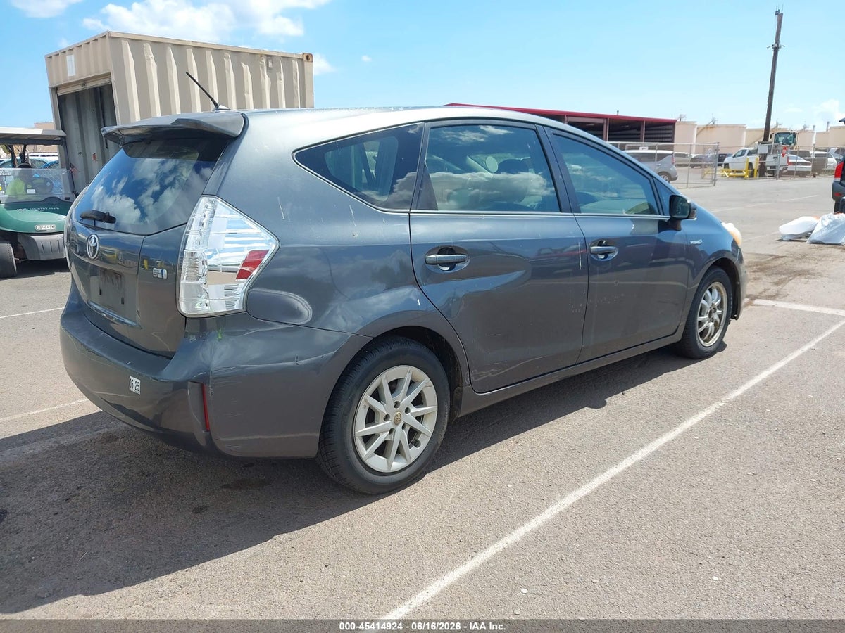 2013 TOYOTA PRIUS V FIVE/THREE/TWO — снимка 4
