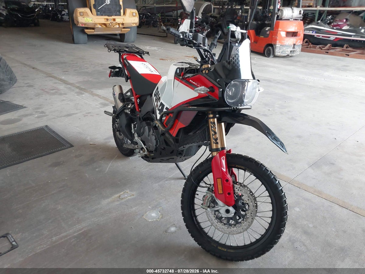 2025 DUCATI DESERT X