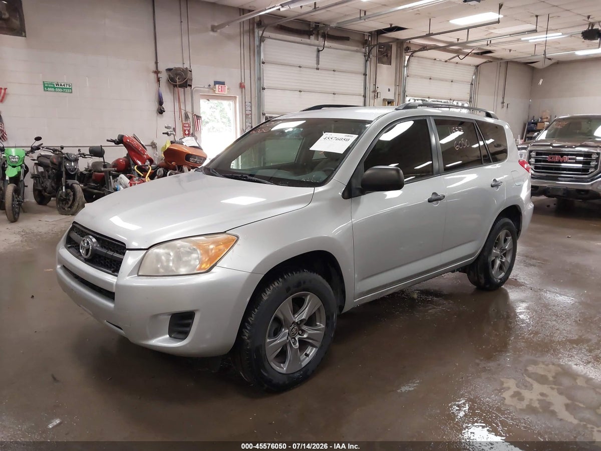 2012 TOYOTA RAV4 — снимка 2