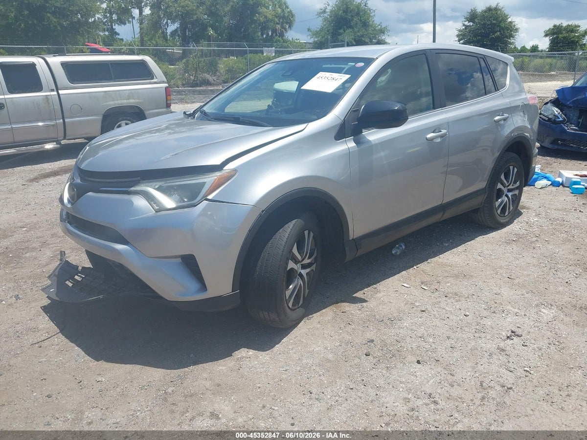 2018 TOYOTA RAV4 LE — снимка 2