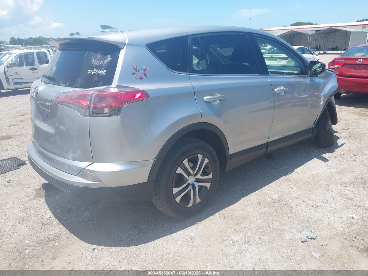 2018 TOYOTA RAV4 LE — снимка 4