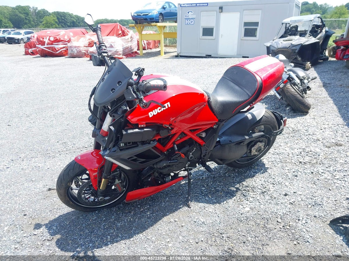2013 DUCATI DIAVEL — снимка 2
