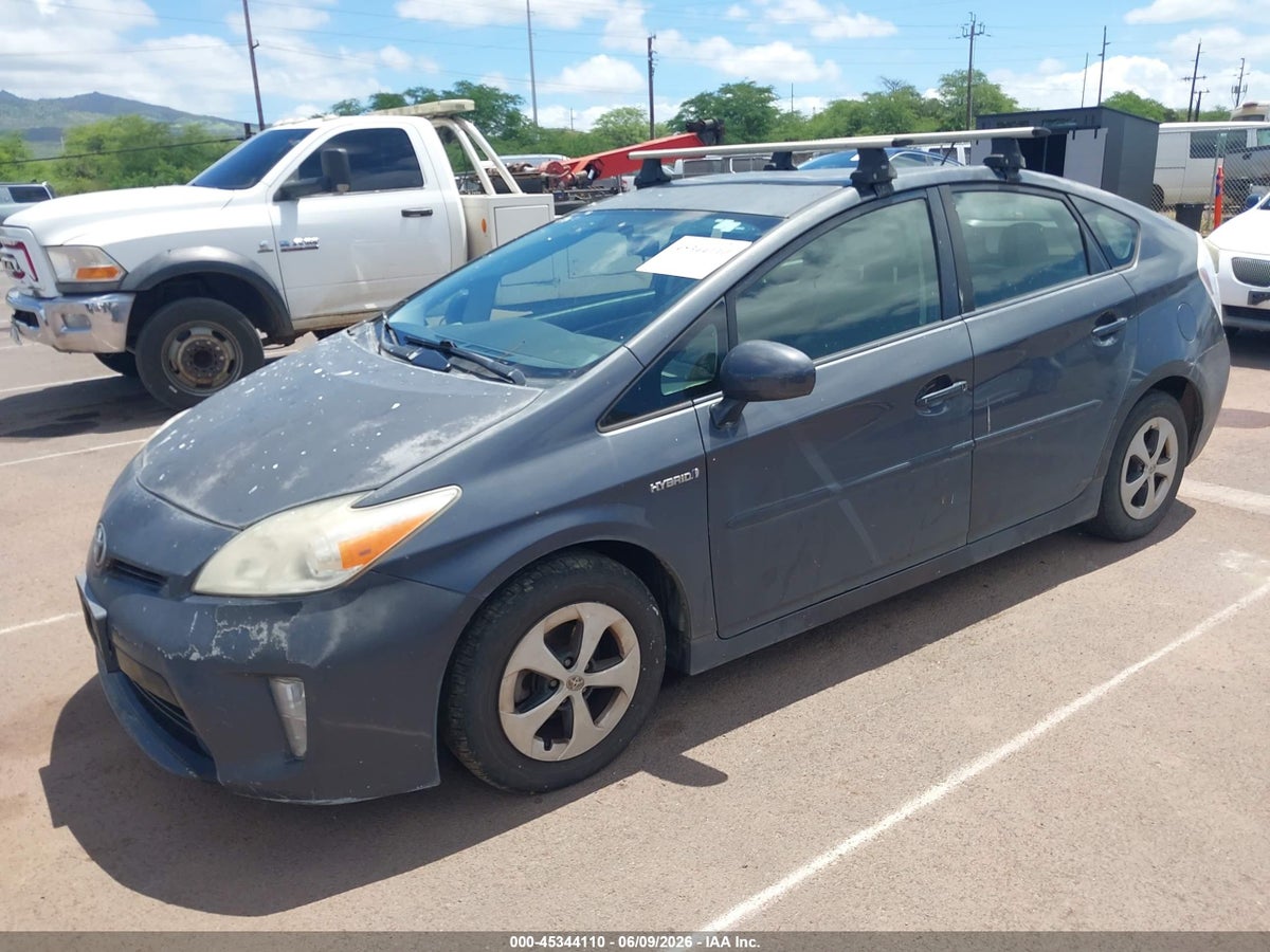 2013 TOYOTA PRIUS FIVE/FOUR/THREE/THREE SE/TWO — снимка 2