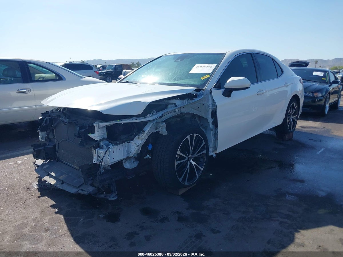 2018 TOYOTA CAMRY SE — снимка 2