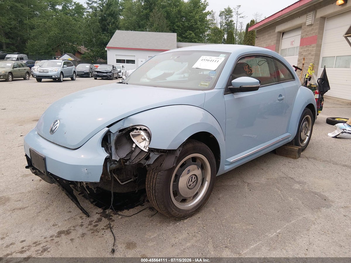 2012 VOLKSWAGEN BEETLE 2.5L — снимка 2
