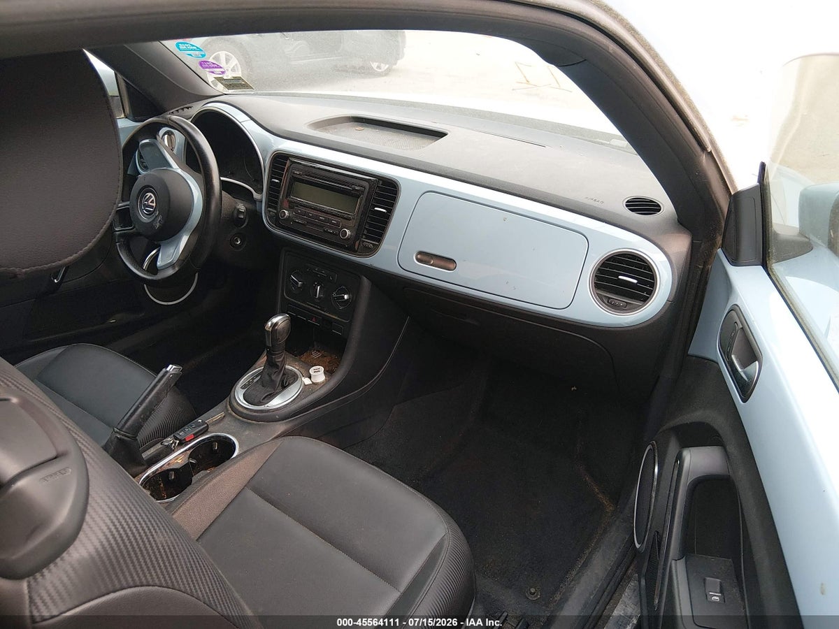 2012 VOLKSWAGEN BEETLE 2.5L — снимка 5