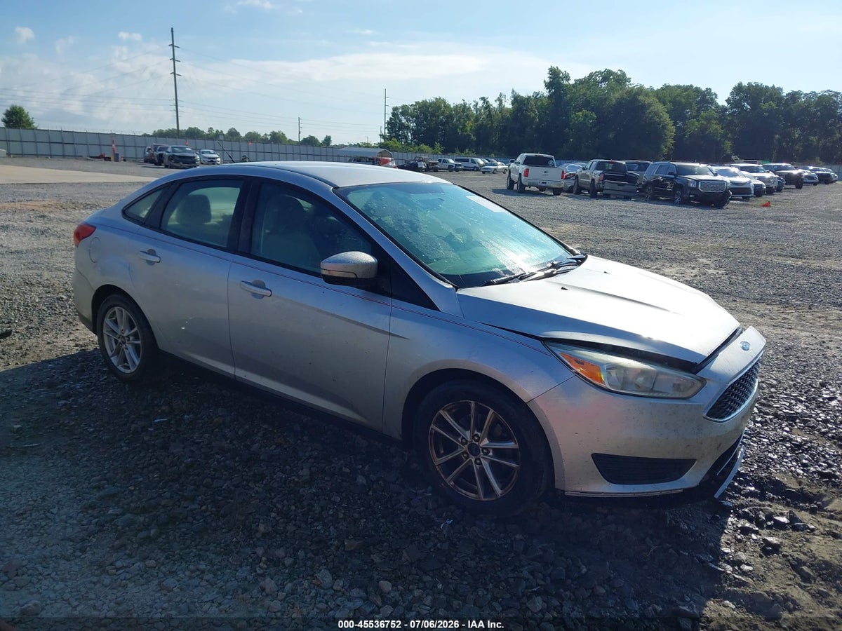 2015 FORD FOCUS SE