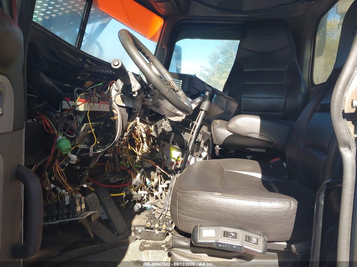2018 PETERBILT 389 — снимка 5