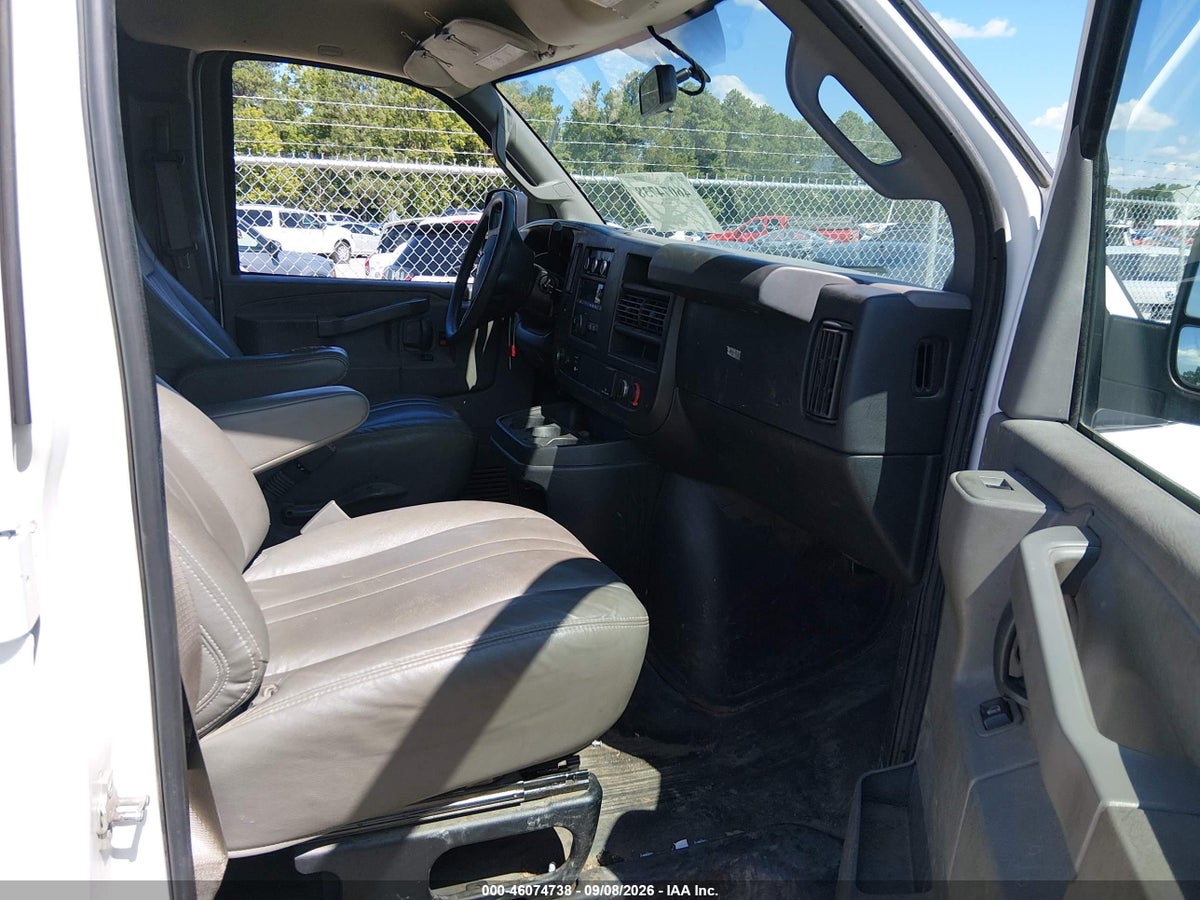 2017 CHEVROLET EXPRESS 2500 WORK VAN — снимка 5