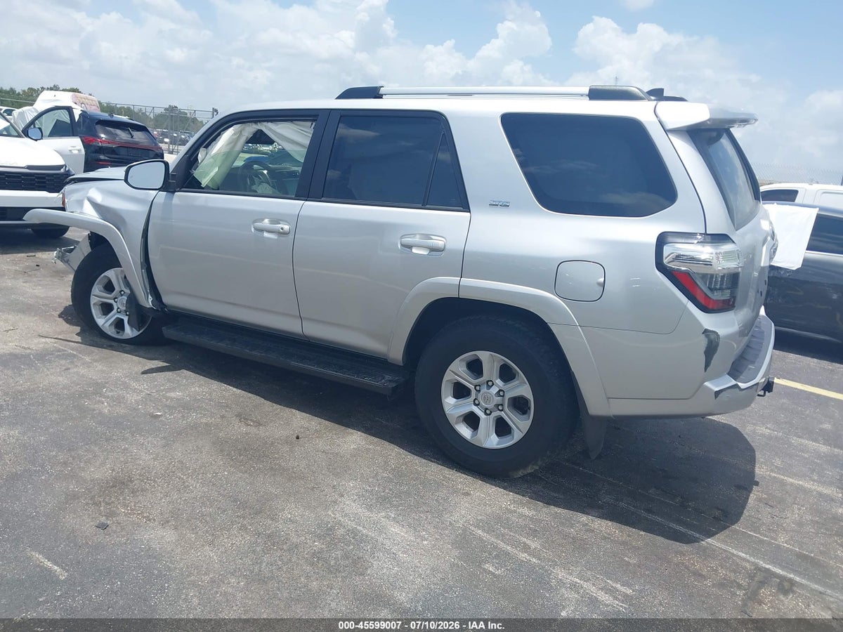 2023 TOYOTA 4RUNNER SR5 — снимка 3
