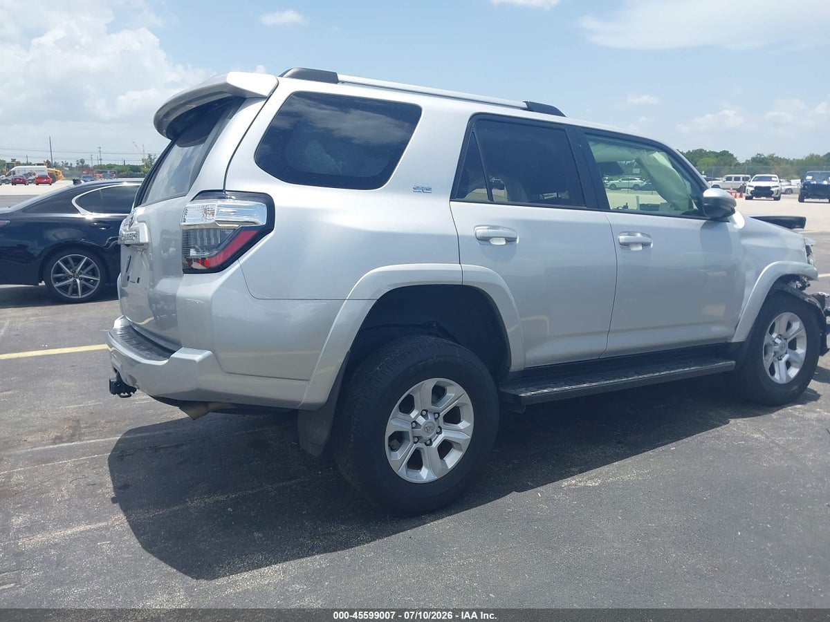 2023 TOYOTA 4RUNNER SR5 — снимка 4