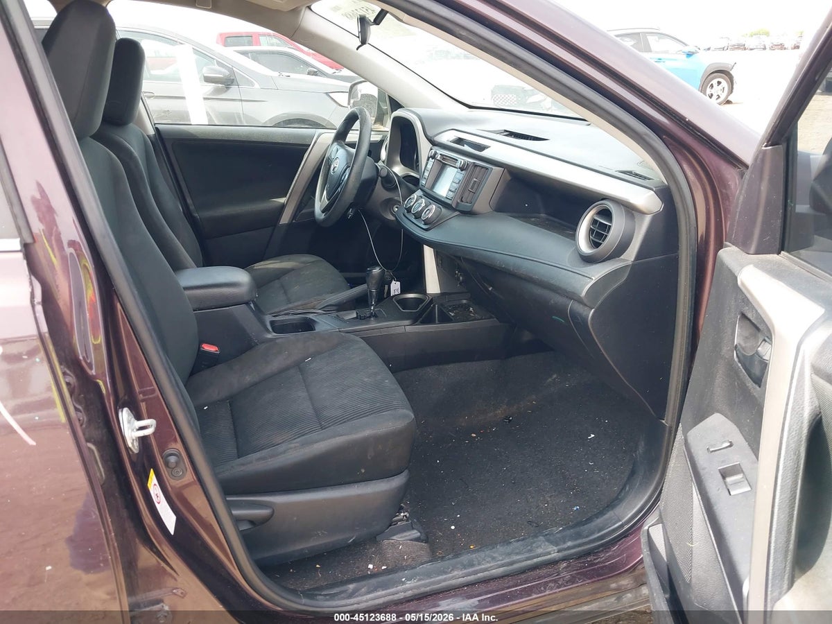 2017 TOYOTA RAV4 LE — снимка 5