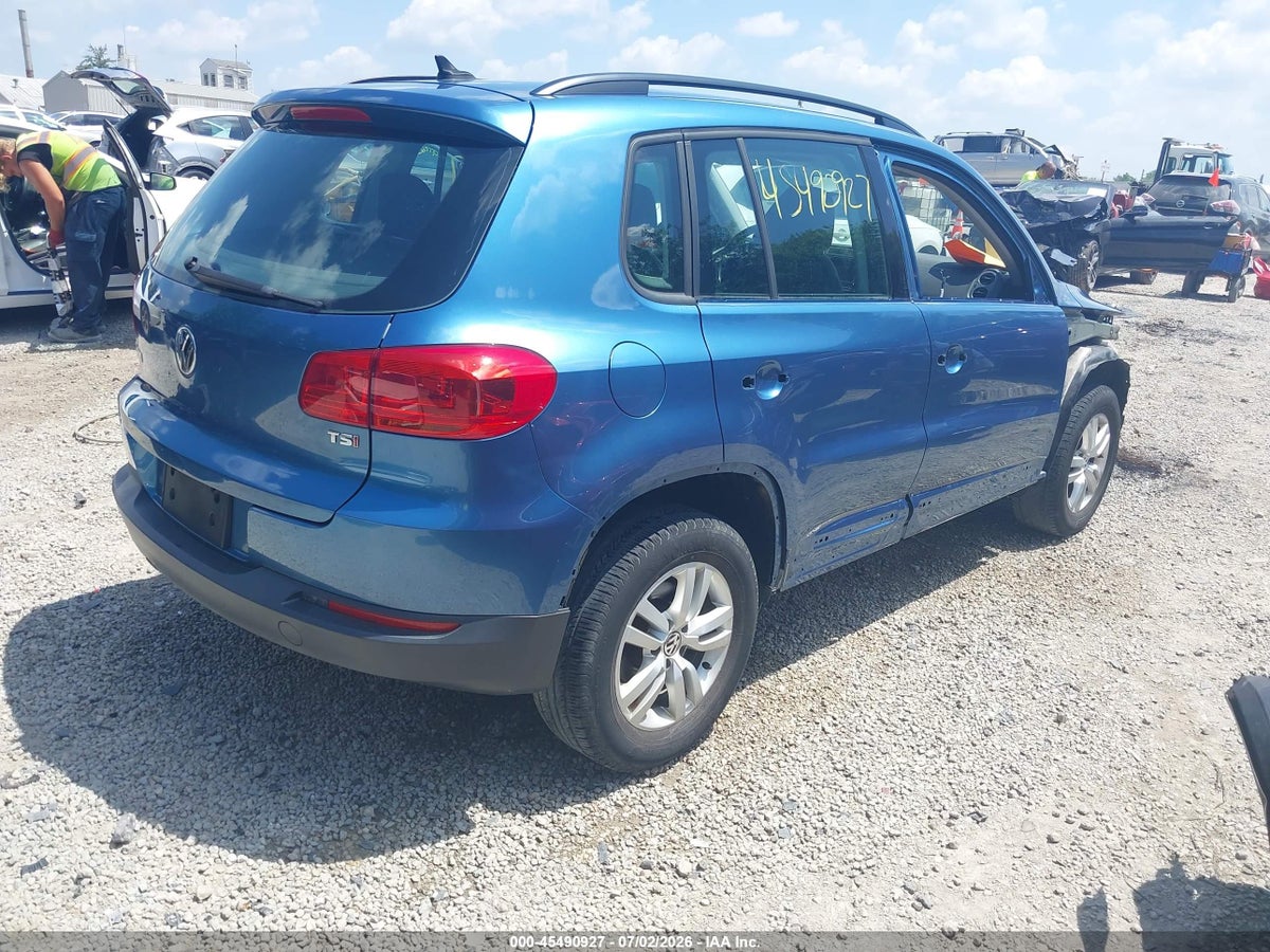 2017 VOLKSWAGEN TIGUAN 2.0T/2.0T S — снимка 4