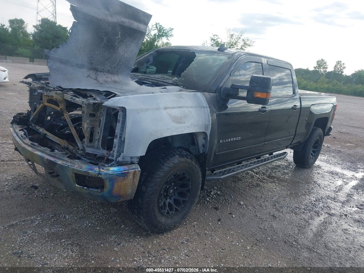 2015 CHEVROLET SILVERADO 1500 LT — снимка 2