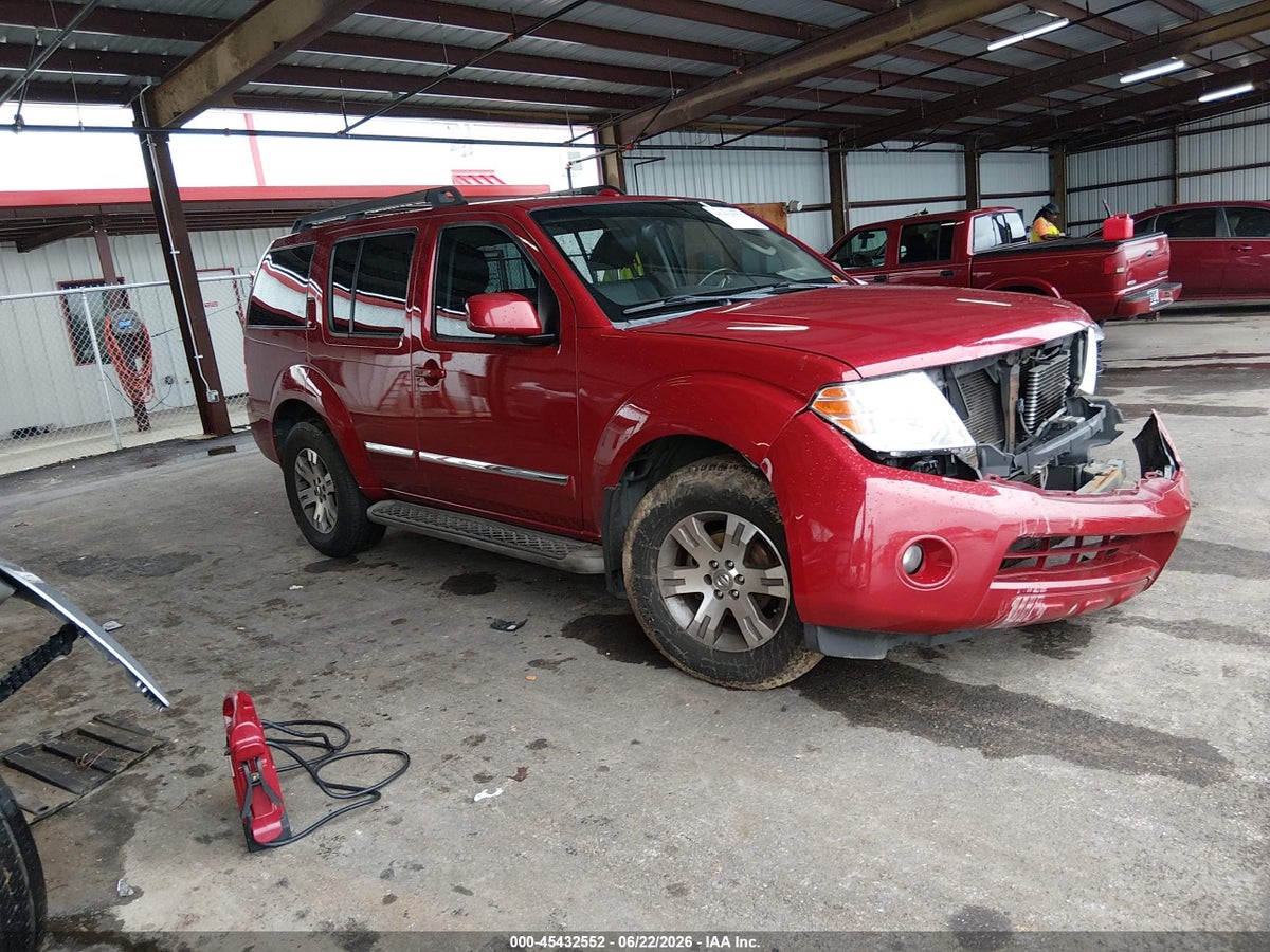 2011 NISSAN PATHFINDER SILVER