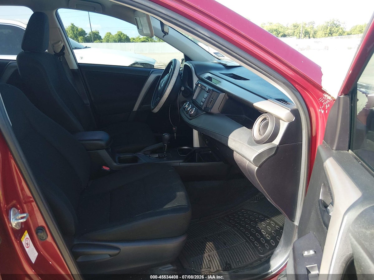 2018 TOYOTA RAV4 LE — снимка 5
