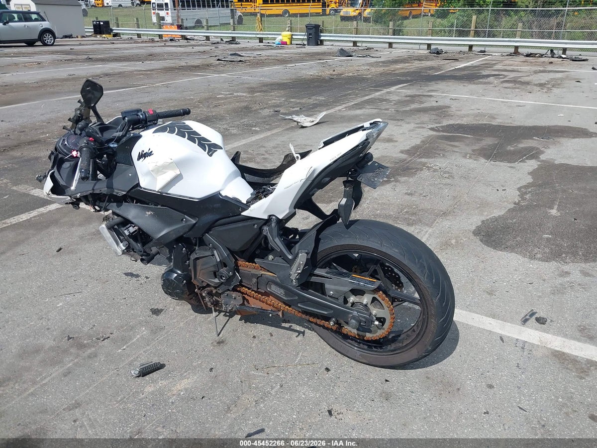 2017 KAWASAKI EX650 J — снимка 3