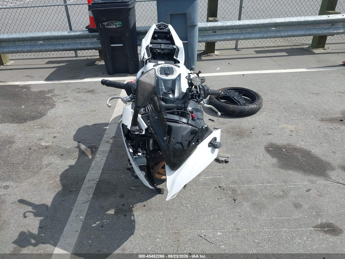 2017 KAWASAKI EX650 J — снимка 5