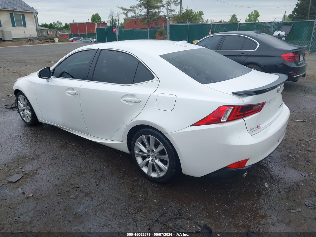 2016 LEXUS IS 300 — снимка 3