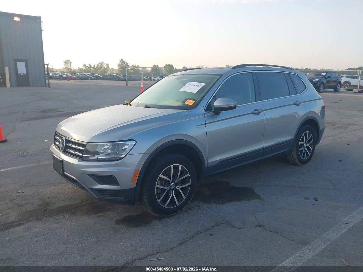 2019 VOLKSWAGEN TIGUAN 2.0T SE/2.0T SEL/2.0T SEL R-LINE/2.0T SEL R-LINE BLACK — снимка 2