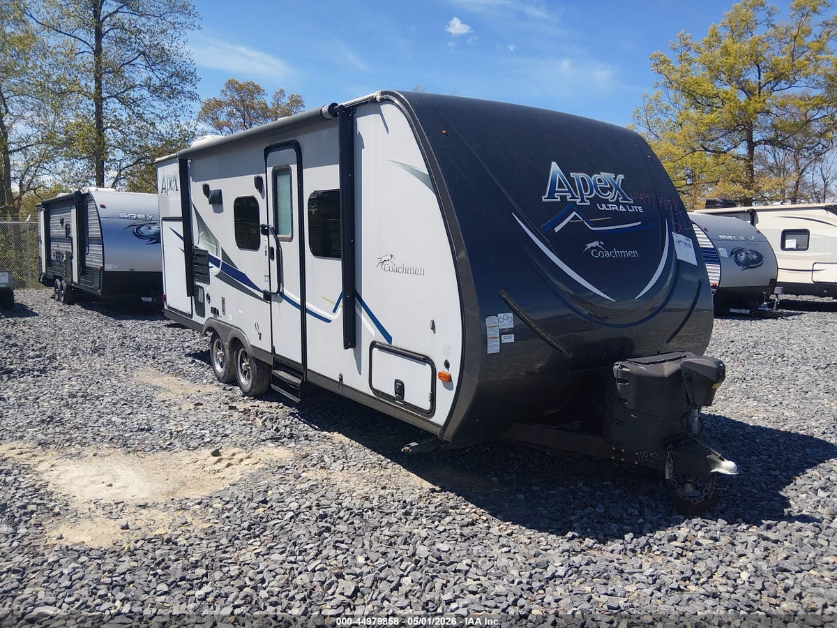 2018 COACHMEN ULTRLITE