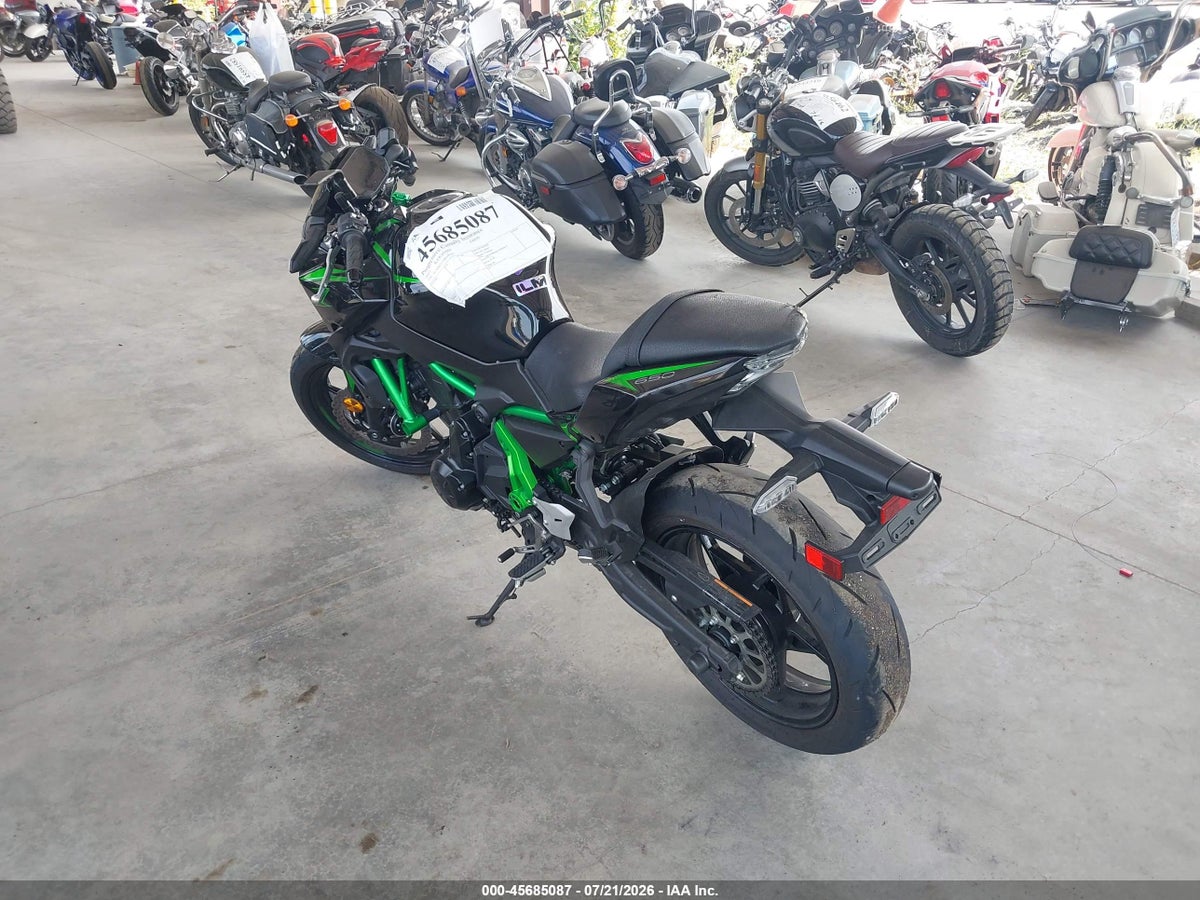 2025 KAWASAKI ER650 N — снимка 3