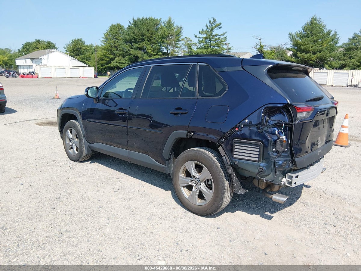 2024 TOYOTA RAV4 XLE — снимка 3
