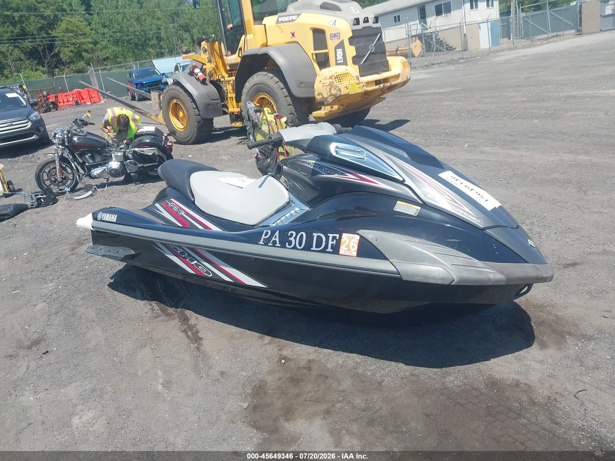 2010 YAMAHA FX-CRUISER SHO