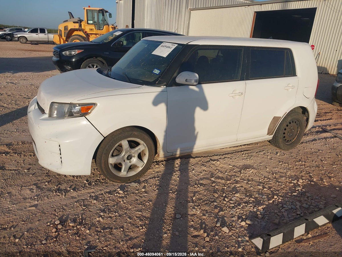 2014 SCION XB — photo 2
