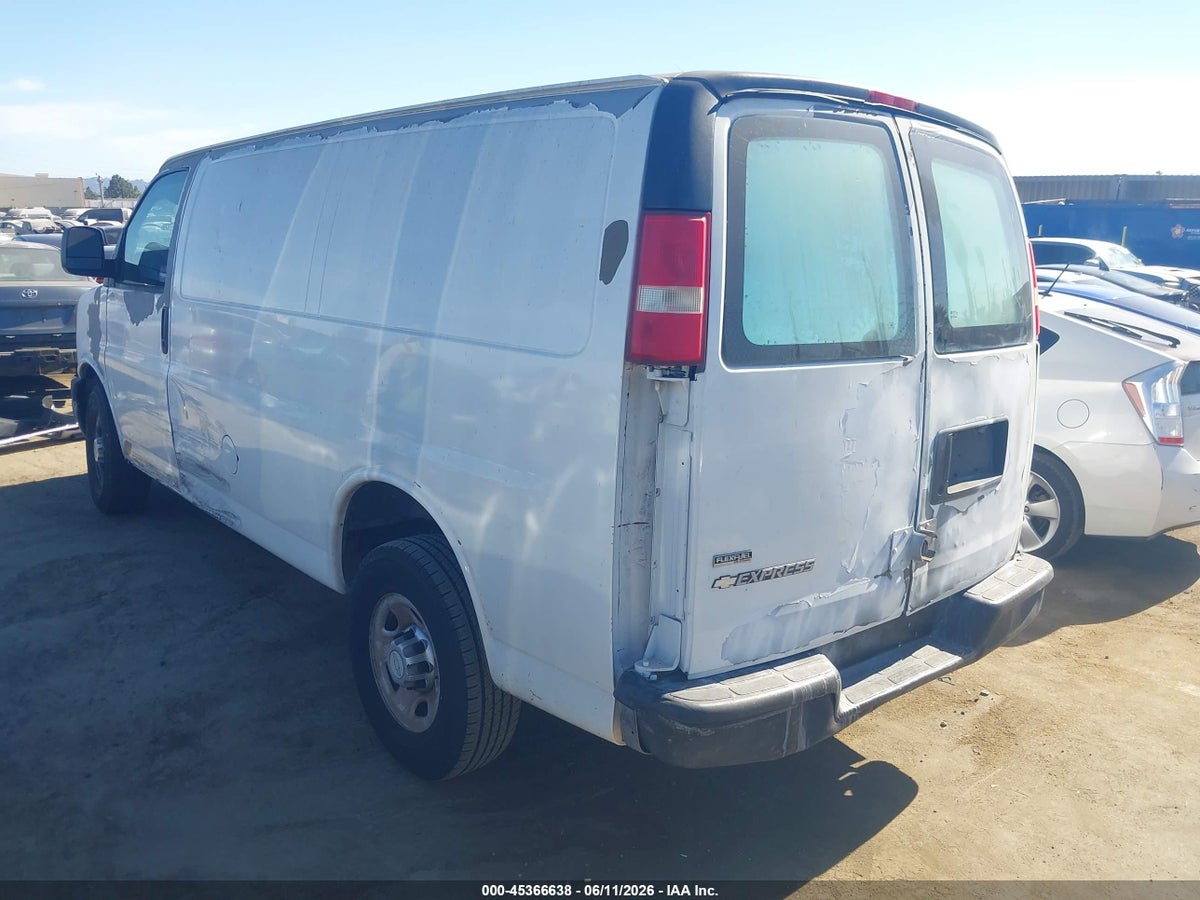 2010 CHEVROLET EXPRESS 2500 WORK VAN — снимка 3