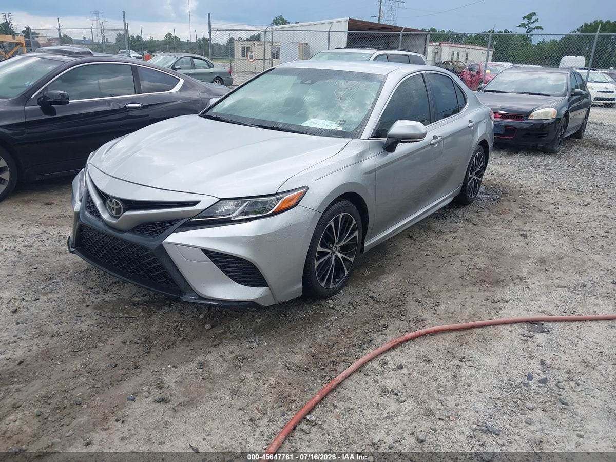 2018 TOYOTA CAMRY SE — снимка 2
