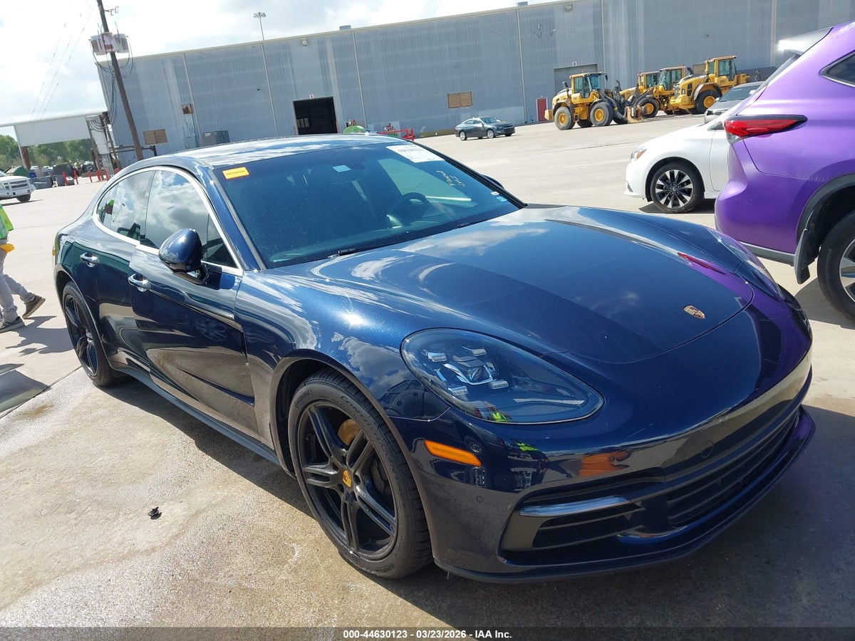 2018 PORSCHE PANAMERA 4