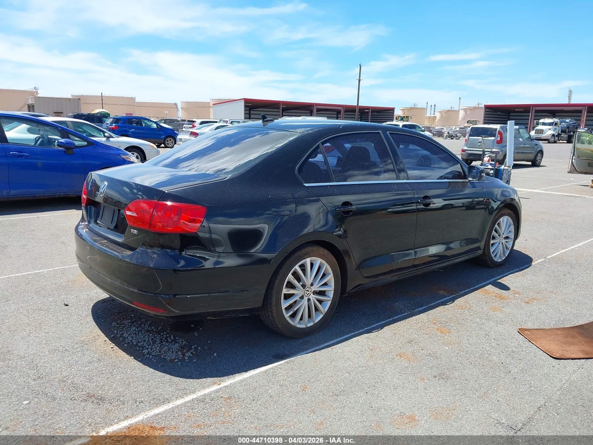2014 VOLKSWAGEN JETTA 2.0L TDI — снимка 4