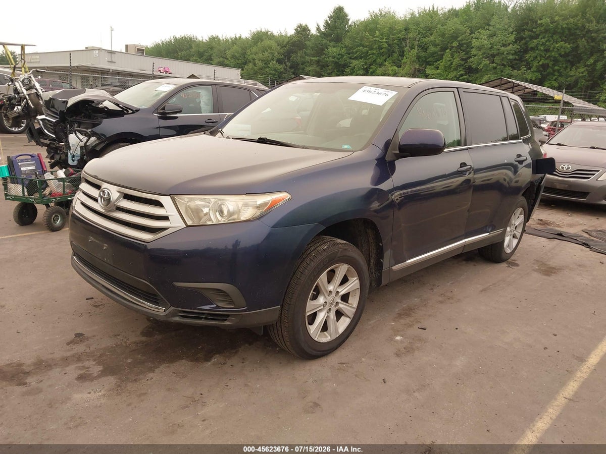 2013 TOYOTA HIGHLANDER BASE V6 — снимка 2