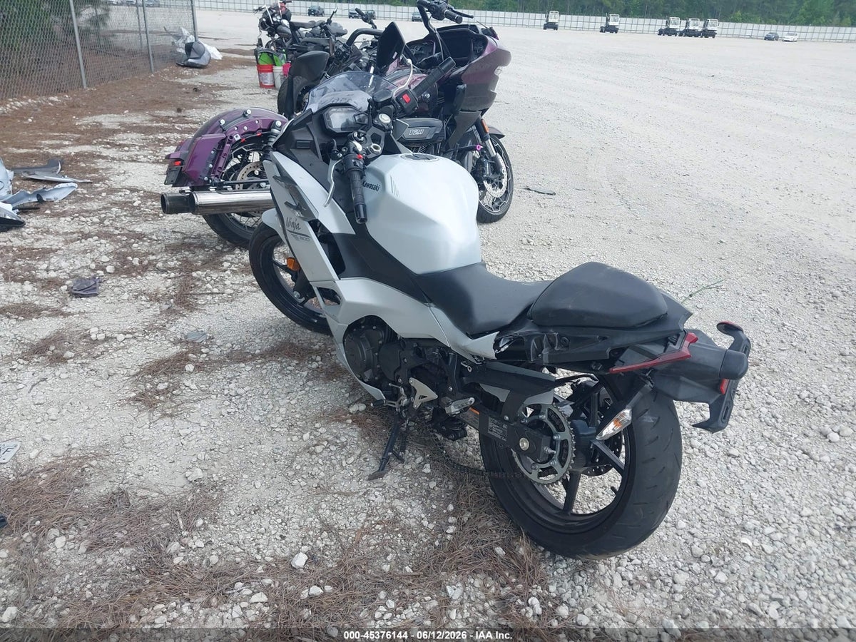 2025 KAWASAKI EX500 — photo 3