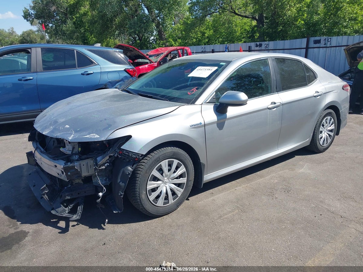 2019 TOYOTA CAMRY HYBRID LE — снимка 2
