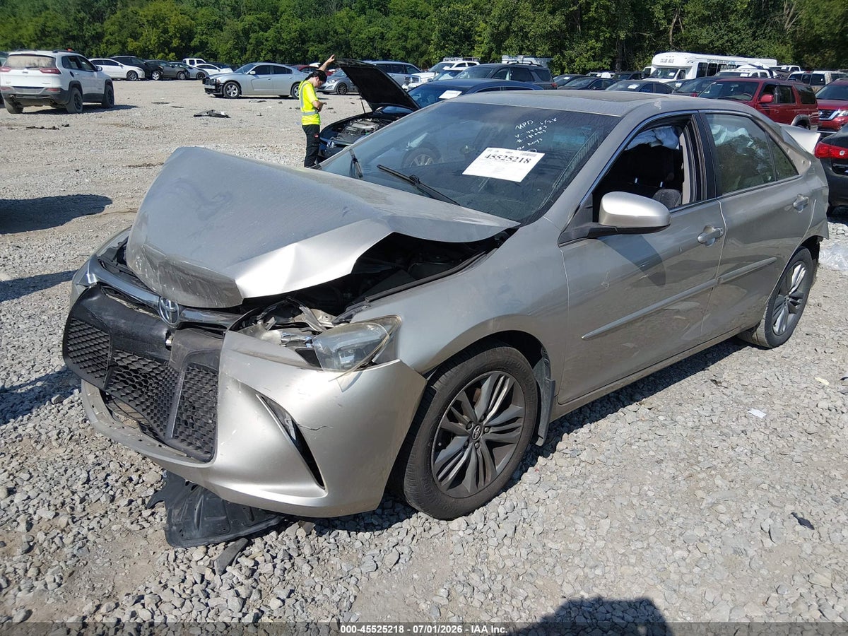 2017 TOYOTA CAMRY SE — снимка 2