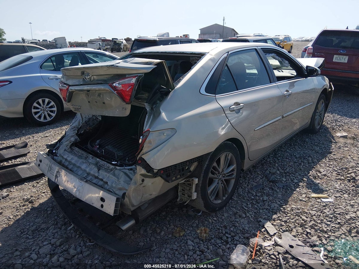 2017 TOYOTA CAMRY SE — снимка 4